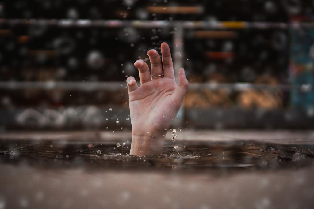 A person's hand reaching out of the water represents the feeling of trying to reduce anxiety without proper medication management. Teens with anxiety sometimes need the help of medication for counseling to have a positive effect. Anxiety can feeling like you are drowning or swimming against a riptide. Therapy for teens in Metaire, LA can help.